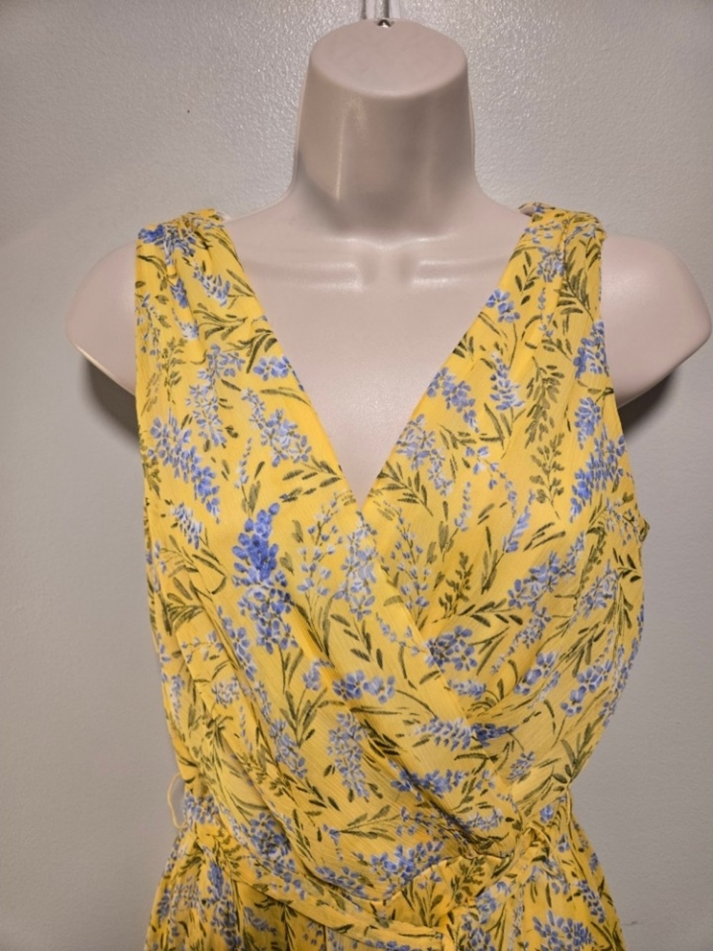 Tommy Hilfiger Faux Wrap Dress Size 6 🌞 - Picture 2 of 5